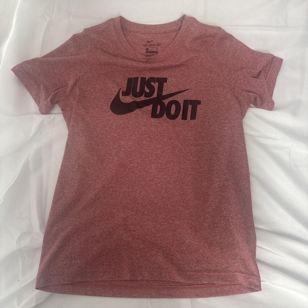 Nike Just Do It Dri-Fit Tee Boys Size Small Heather Red Short Sleeve Shirt